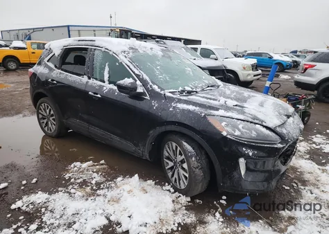 2021 Ford Escape Titanium from USA, damaged, VIN 1FMCU0DZ7MUA37521